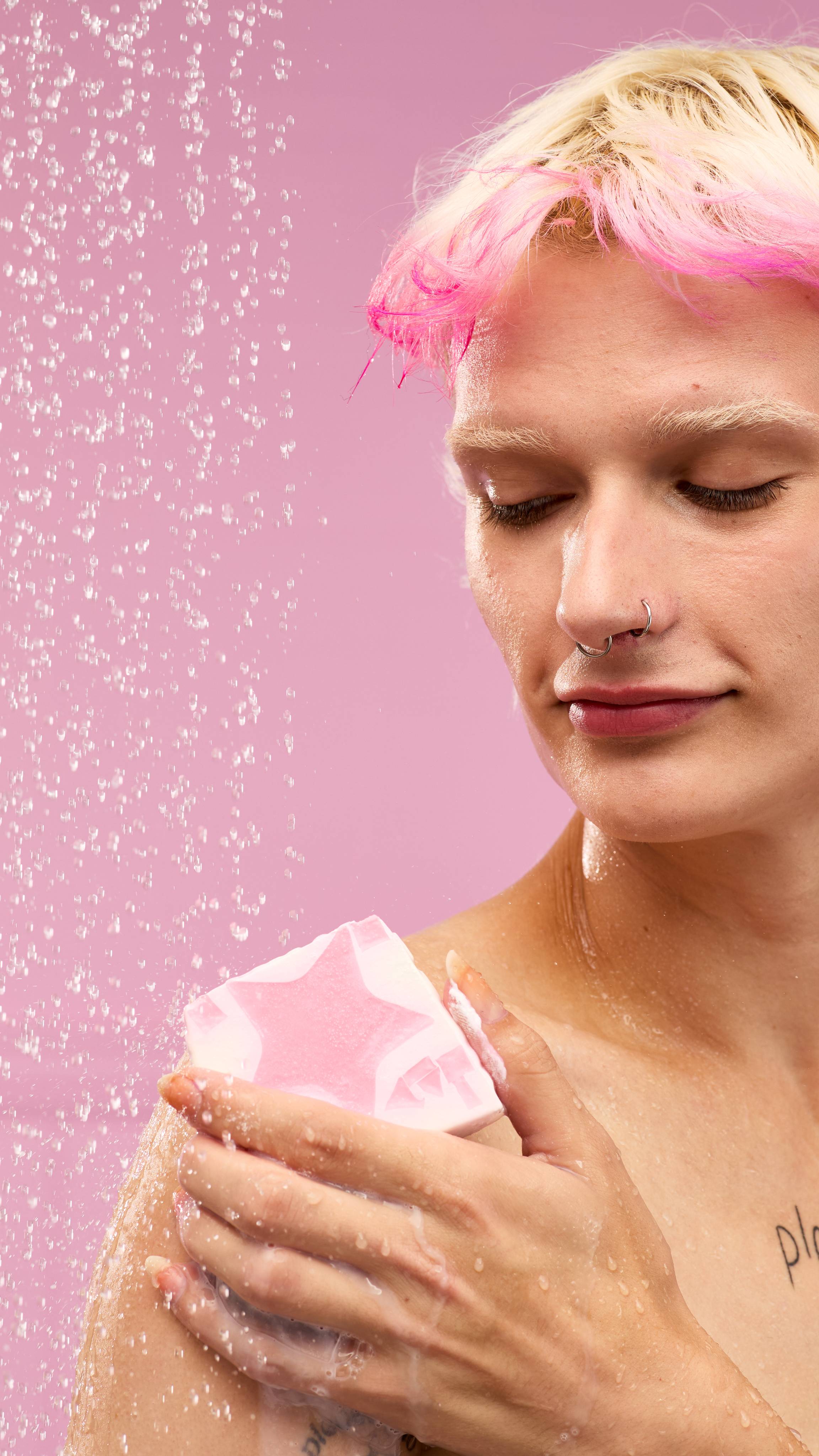 51EBD0B0-4363-39D5-6B50-F4C021A8F1E0