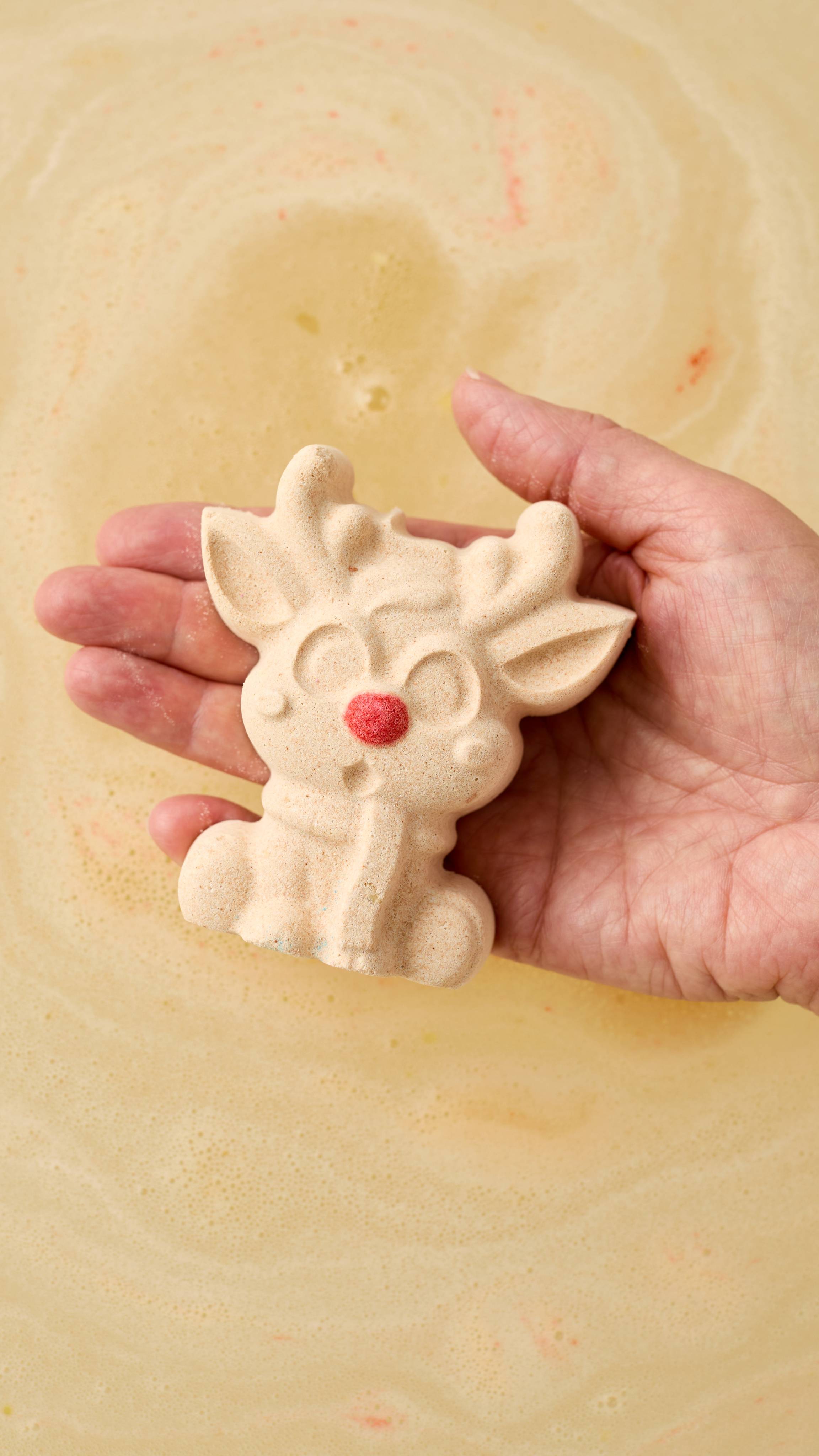 5202D944-CE67-B1A9-EF42-BF1E96FA90F7